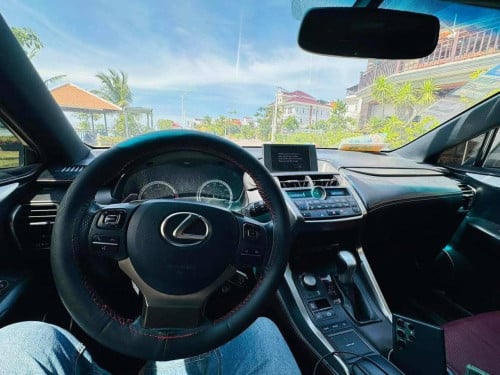 LEXUS NX 200T 2016 For Rent /出租