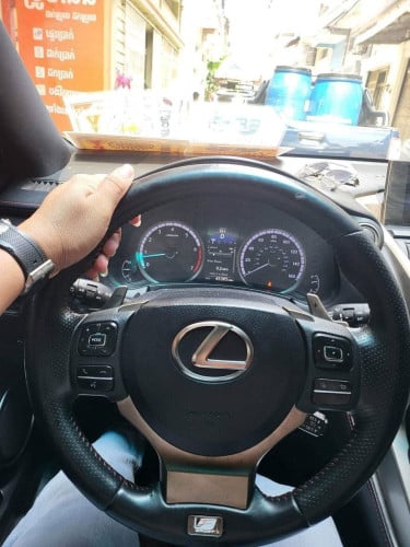 LEXUS NX 200T 2016 For Rent /出租