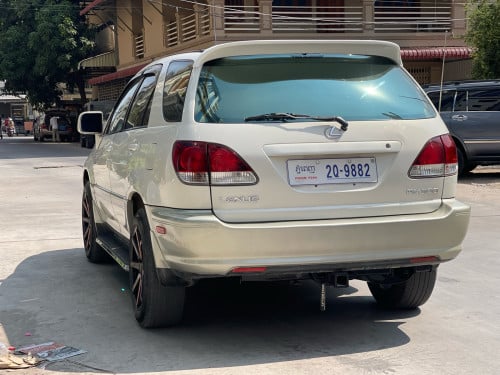 Lexus RX300 1999 ប៉ុង1