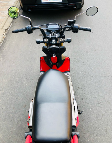 LIM SKM ZOOMER-X ( year 2017, 110cc, form Singapore)