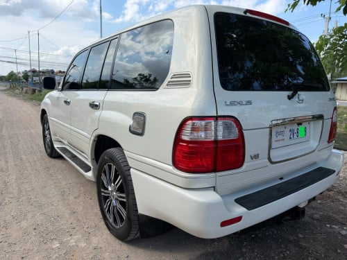 LX 470 ឆ្នាំ 01 សាណុំសុីន 100% ថ្មីគ្មានកន្លែងទាស់