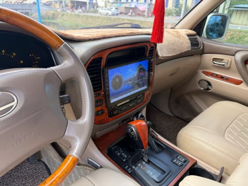 LX 470 ឆ្នាំ 01 សាណុំសុីន 100% ថ្មីគ្មានកន្លែងទាស់