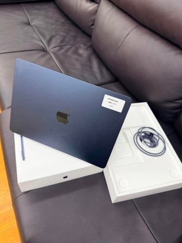 MacBook Air M2 13inch condition 99% PRICE 6xx$ បំពាក់មកជាមួយ ✨RAM 8 GB✨SSD 256 GB
