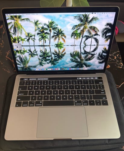 MacBook Pro 13-inch” Ram 8gb| SSD 256g | option Touch Bar and Touch ID