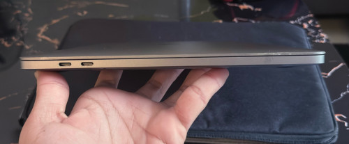 MacBook Pro 13-inch” Ram 8gb| SSD 256g | option Touch Bar and Touch ID