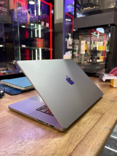 MacBook Pro 16 M1 Max 98%
