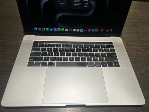 MacBook Pro 2018 15inch | i7 16GB 256GB