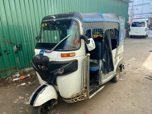 Maxima ឆ្នាំ019 កង់បីស្ទើរ មានឯកសារគ្រប់ត្រឹមត្រូវ $850