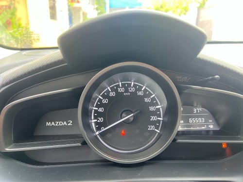Mazda 2 ឆ្នាំ 2023 ឡានថ្មីខ្លាញ់គោ