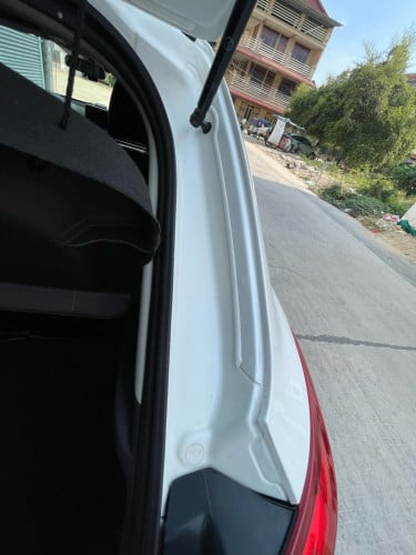 Mazda2 2017 Full Options
