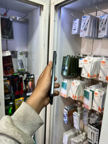 MEIZU-21 ពណ៌ខ្មៅ អីវ៉ាន់ក្រុមហ៊ុន Sim2 Memory 128GB Ram6+6GB អត់ជាប់អី (ធានា1ខែ)