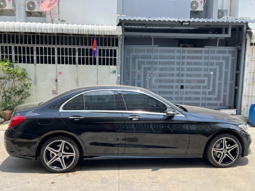 Mercedes C300 AMG Full option