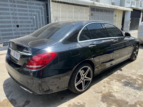 Mercedes C300 AMG Full option