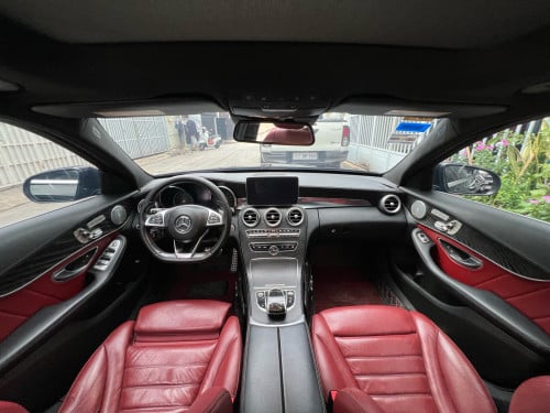 Mercedes C300 AMG Full option