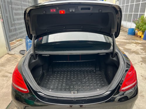 Mercedes C300 AMG Full option