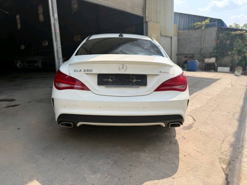MERCEDES CLA2015