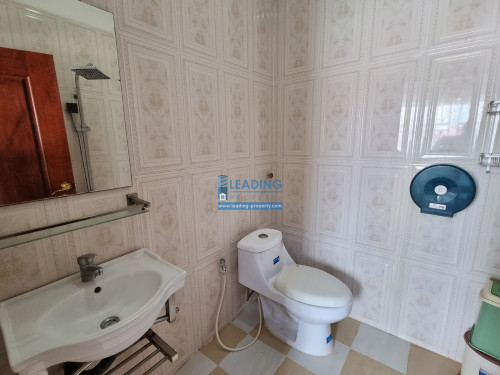 N1022 | Elevator 2 Bedrooms Apartment For Rent Free Wifi