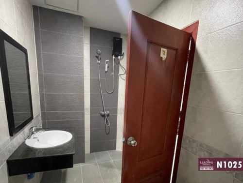 N1025 | Nice 1 Bedroom Apartment with Elevator For rent