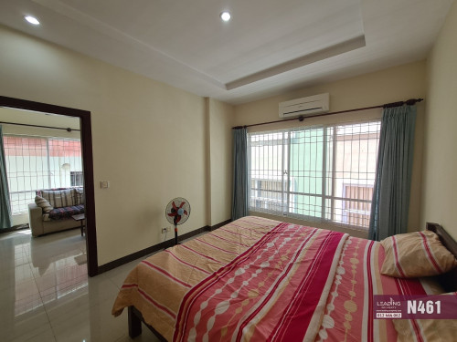 N461 | Western Fully Furnished 1 Bedroom with many windows for Rent in BKK3