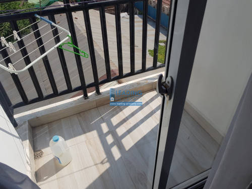 N620 | Nice Western Apartment 1 Bed Unit For Rent Near Boeng Trabek Market