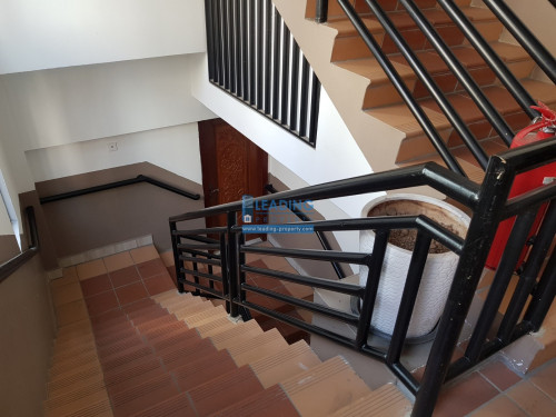 N620 | Nice Western Apartment 1 Bed Unit For Rent Near Boeng Trabek Market