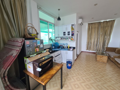 N913 | Top floor, Private terrace 1 Bedroom Apartment For Rent in BKK3
