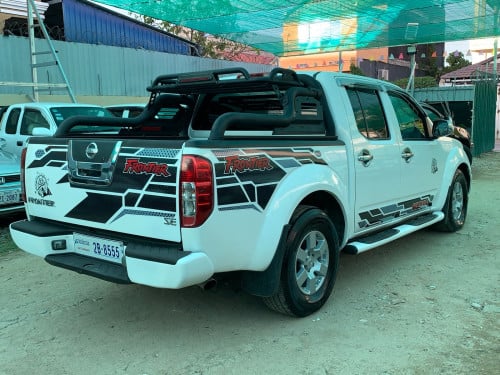 Nissan Frontier ឆ្នាំ 05 ប៉ុង1 សាំង + ហ្គាស