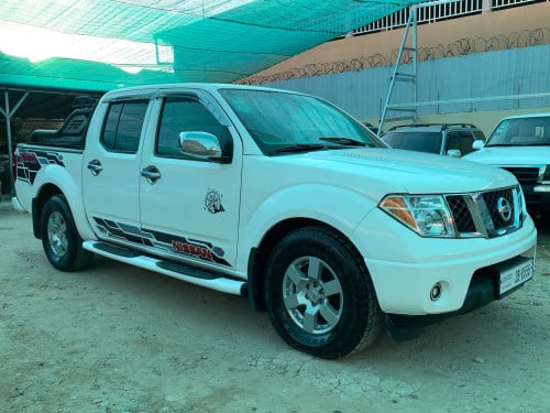 Nissan Frontier ឆ្នាំ 05 ប៉ុង1 សាំង + ហ្គាស