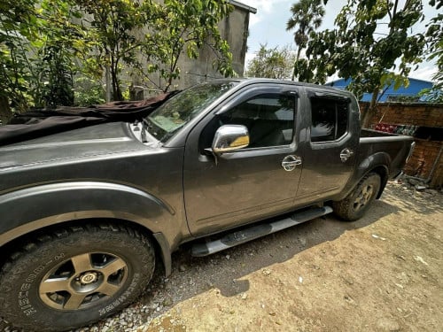 Nissan Frontier 05 ប៉ុង2ហ្គាសហើយ