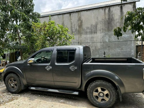 Nissan Frontier 05 ប៉ុង2ហ្គាសហើយ