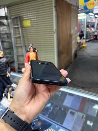 Nothing phoneA2 256G Ram12G Sim2 Global សានុំស្រុីនឆ្នូតអេក្រង់