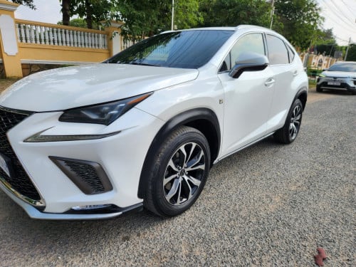 Nx200tឆ្នាំ2015ប៉ុង1លក់ប្រញាប់28900$