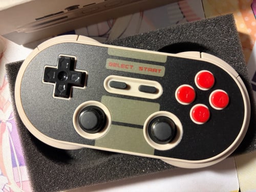 Original 8bitdo NES30 Pro controller