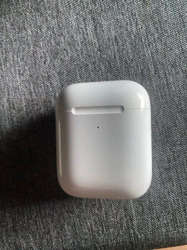 Original AirPod 2 wireless charger