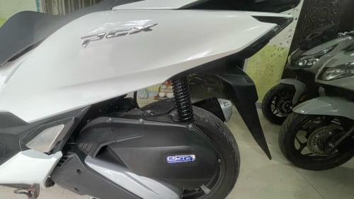 Pcx2021ជប៉ុនក្រដាស់ពន្ន2370$ទិញដាច់វៃដូ25ខេត្តក្រុងតេលេក្រាម077340440