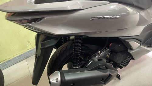 Pcx2021ជប៉ុនក្រដាស់ពន្ន2370$ទិញដាច់វៃដូ25ខេត្តក្រុងតេលេក្រាម077340440
