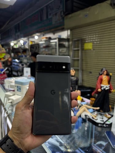 Pixel6pro 128G Ram12G Sim2 ESIM សានុំបែកខ្នង