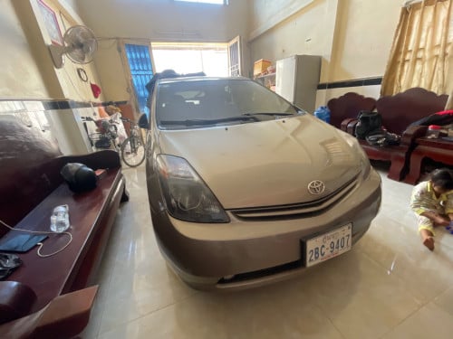 Prius 05 Full 9200$
