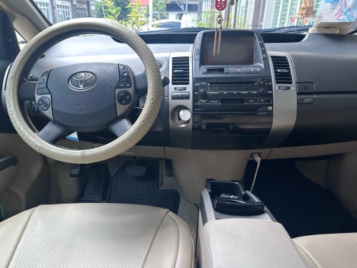 Prius 2005 Full Option (តម្លៃអាចចចារបាន)