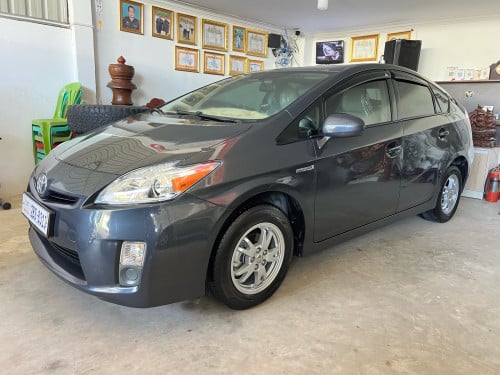 Prius 2010 Option 2 ឡានថ្មី