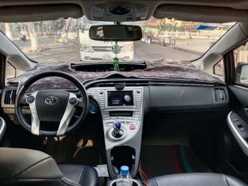 PRIUS 2012 For Rent /出租