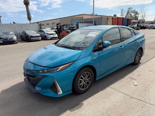 PRIUS PIRME 2019 BASE UPGRADE បាន