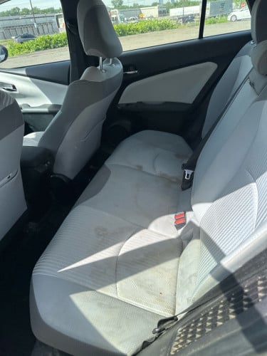 Prius prime 2020 LE - សាងបន្ទាន់