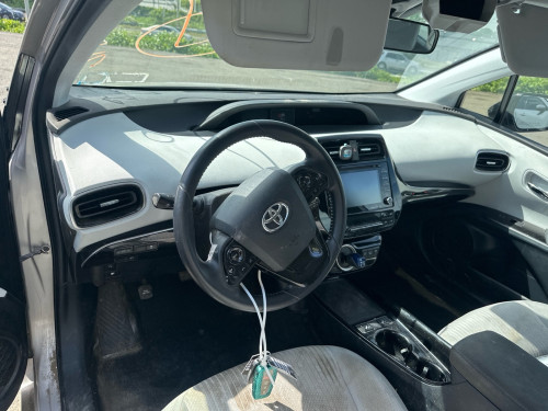 Prius prime 2020 LE - សាងបន្ទាន់