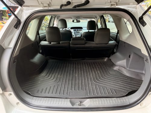 Prius V 2012” Prius សន្លឹកពន្ធ #Option : Full 5” Laser #Color: សកាំមៃ ក្នុង ប្រផេះ ស្បែកទន់ហ្សុិន