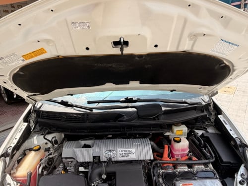 Prius V 2012” Prius សន្លឹកពន្ធ #Option : Full 5” Laser #Color: សកាំមៃ ក្នុង ប្រផេះ ស្បែកទន់ហ្សុិន