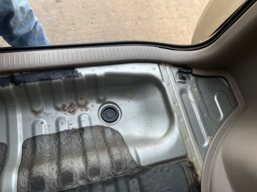 RAV4 02 ប៉ុងមួយ ឡានខ្ចី សាច់ដែកថ្មីណាស់ ឯកសារគ្រប់