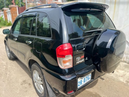 RAV4ឆ្នាំ2002ប៉ុង1L