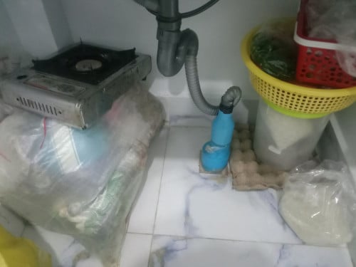 Room and cooking equipment. Sell for small amount.