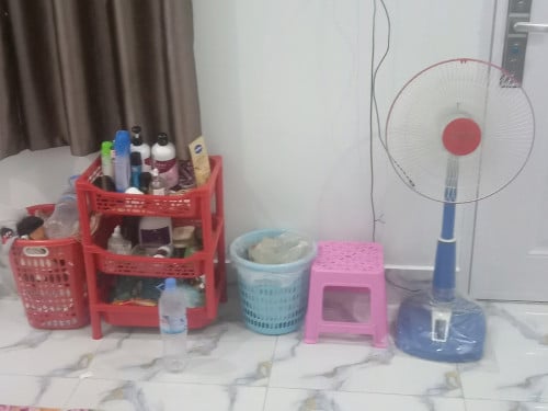 Room and cooking equipment. Sell for small amount.